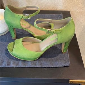 NWOT Ecco Leather Peep Toe Platform Shoes